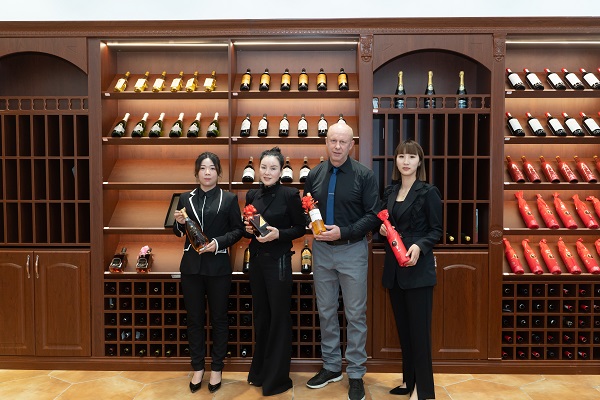 想做紅酒生意怎么選擇加盟的品牌？