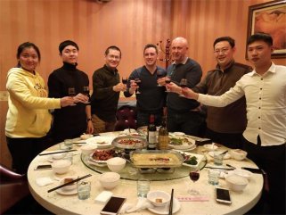 樂(lè)夢(mèng)酒莊生產(chǎn)商皮特先生前來(lái)高菲總部考察訪問(wèn)